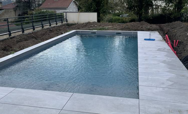 Dalle de piscine, Saint-Genest-Lerpt, P.S CARRELAGE